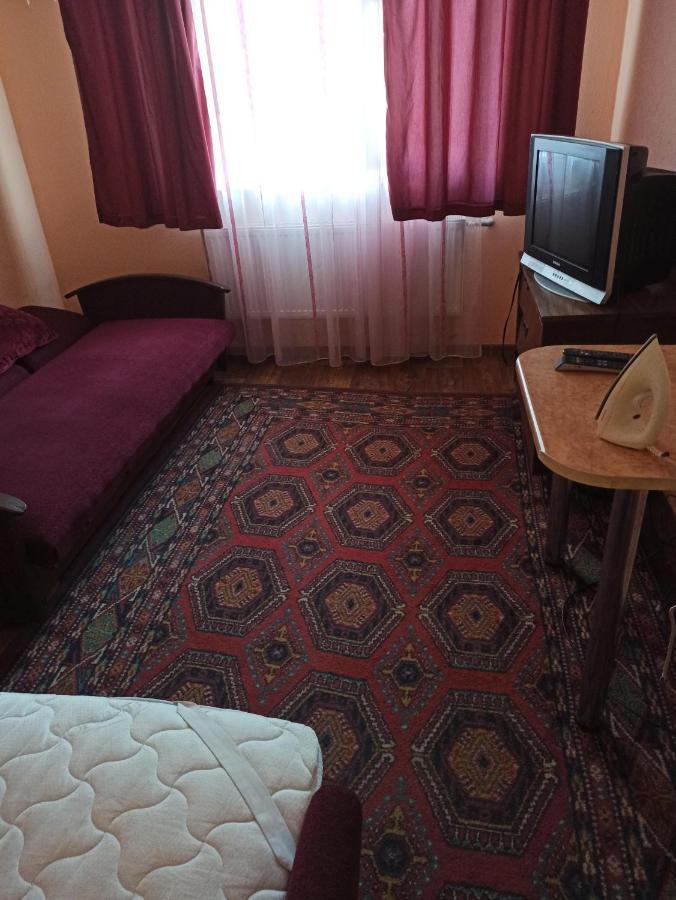 Петропавловская 16 Okhtyrka Extérieur photo