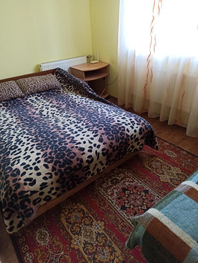 Петропавловская 16 Okhtyrka Extérieur photo